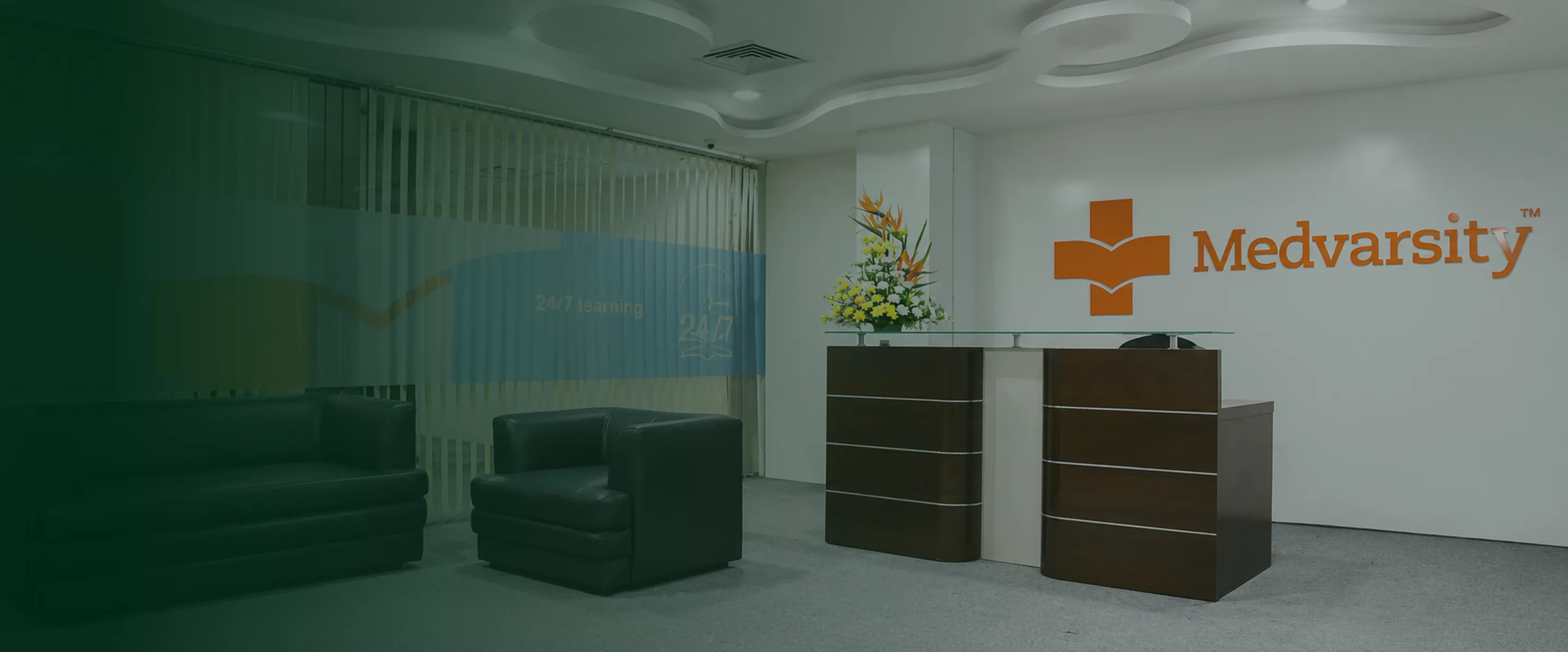 Medvarsity automated multi-room AV with Microsoft Teams Rooms and voice-lift audio by Office Basics