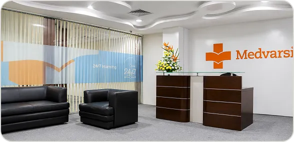 Medvarsity automated multi-room AV with Microsoft Teams Rooms and voice-lift audio by Office Basics